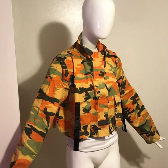 NWT CAMO JACkET - Picture 3 of 10